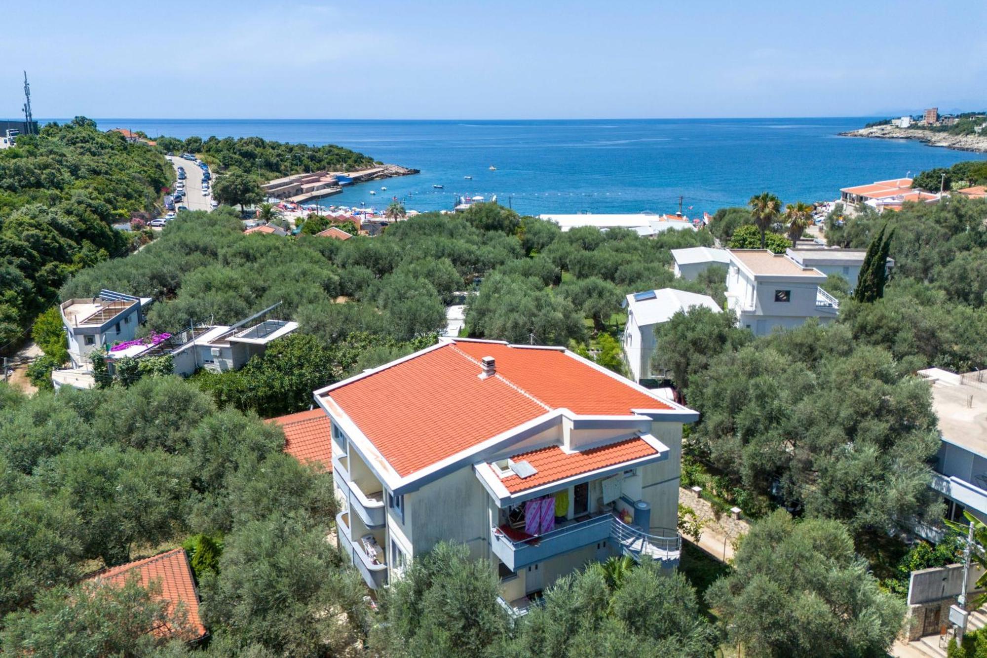 President Bungalows And Apartments Utjeha Exterior photo
